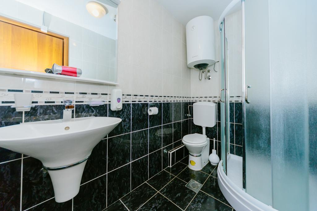 Apartmani Novakovic Kotor Bagian luar foto
